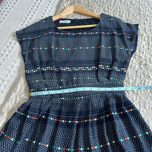 Vintage Navy Blue Polka Dot & Chevron Pattern Dress With Cap Sleeves & Tie Back - Picture 6 of 10